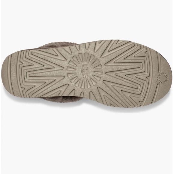 UGG Classic Ultra Mini Spillseam Genuine Shearling Bootie (Women) - Picture 5 of 7